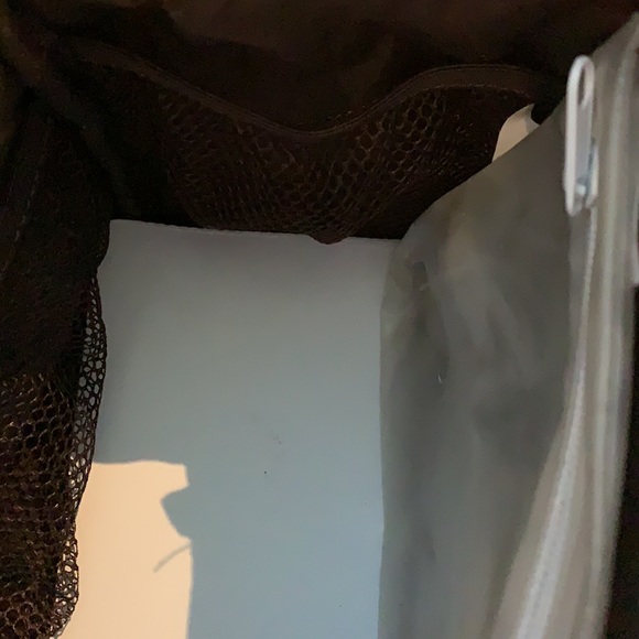 GRACO diaper bag - crossbody/over the shoulder - Picture 6 of 13